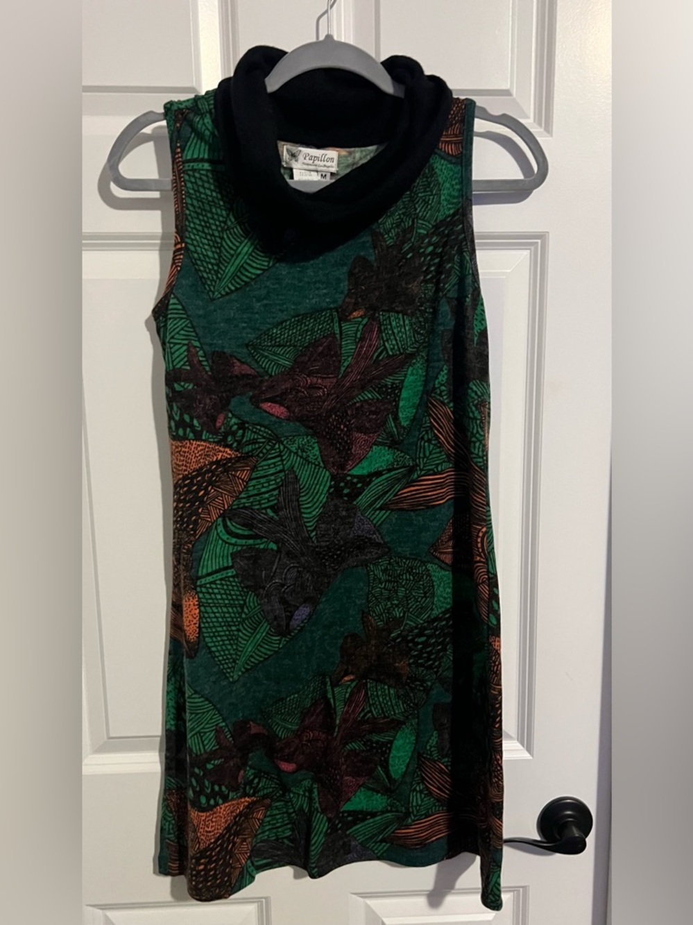 Papillon Black Hood with Green and Purple Leaf Print